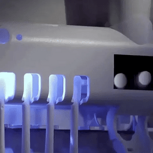 Esterilizador de Cepillo UV + Dispensador Exclusive® 3 en 1